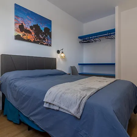 Ares I 15 Min Walk Theatre , Pet Friendly Crib מרידה