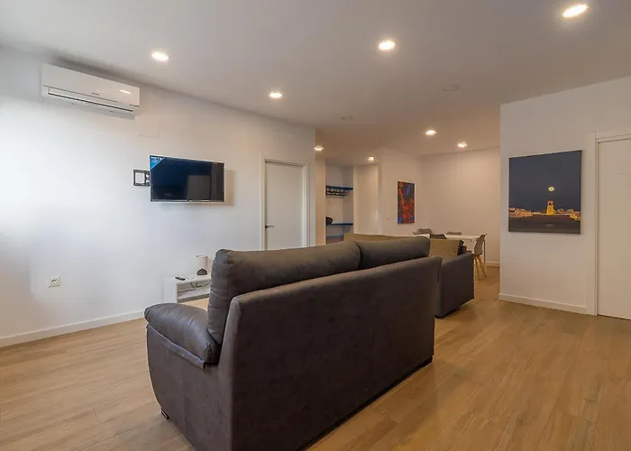 Ares I 15 Min Walk Theatre , Pet Friendly Crib * Мерида